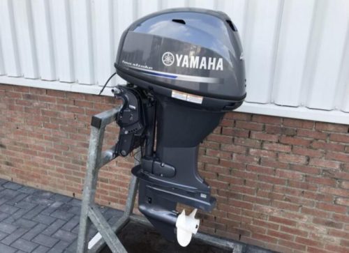 Nieuwe Yamaha 40 pk 4 takt EFI langstaart