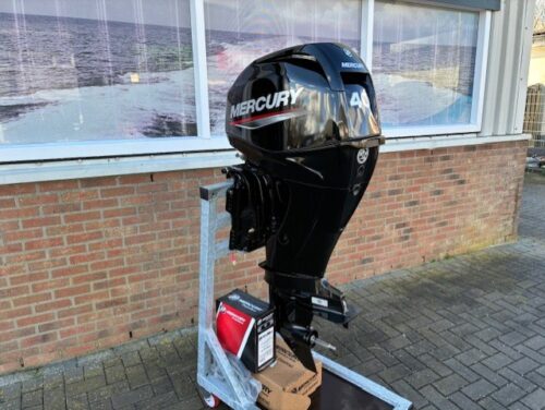 Nieuwe Mercury 40 Pk 4 takt EFI powertrim AANBIEDING! - Afbeelding 3