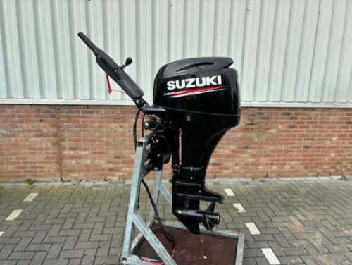 Suzuki 60 Pk 4 takt EFI big tiller langstaart