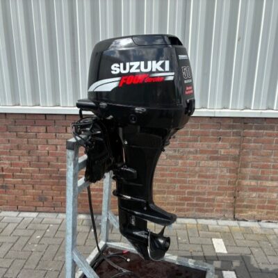 Suzuki 50 pk 4 takt EFI langstaart
