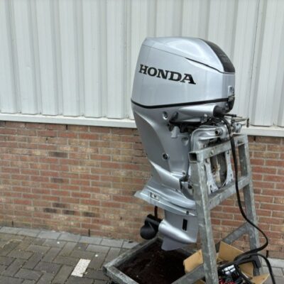 Honda 60 pk 4 takt EFI langstaart